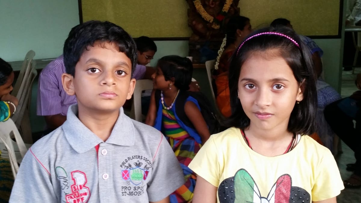 Divya Deshmukh with fellow Indian grandmaster Nihal Sarin
